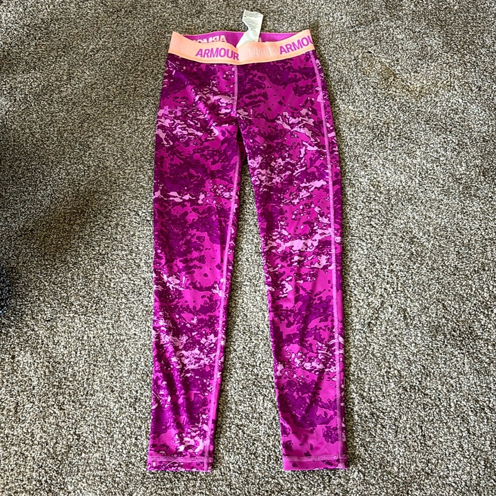 Under Armour youth medium leggings